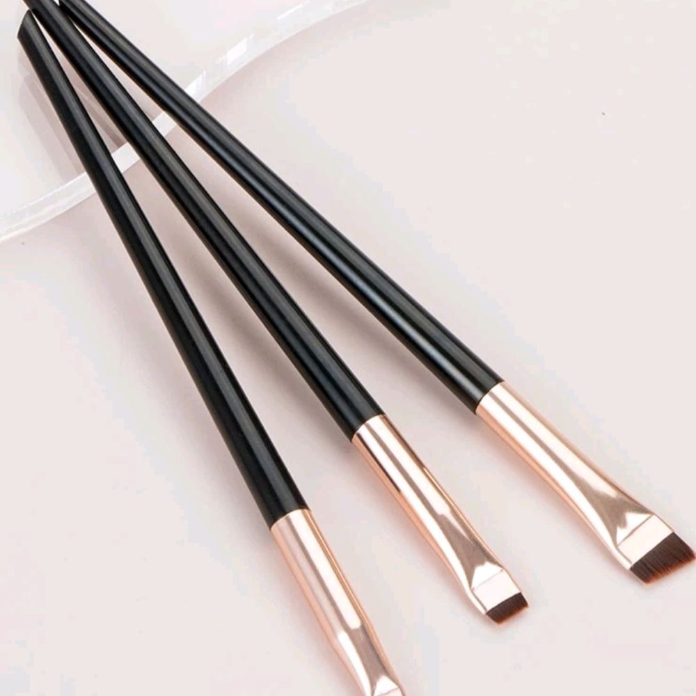 💕 $6 Bundled Gold Angled Makeup Brushes for Precision Application